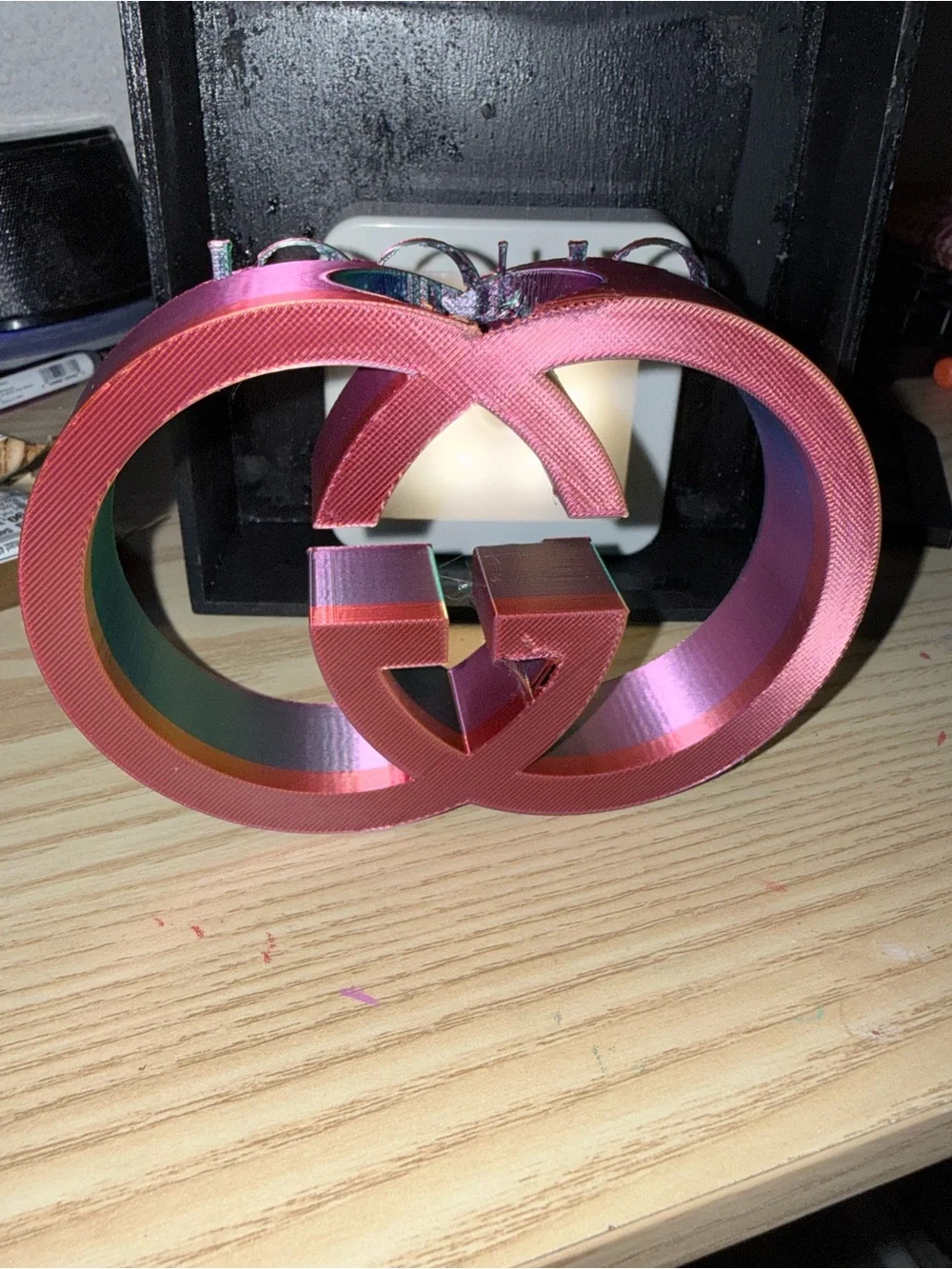 Gucci home accent iridescent color, changing purple, green gold